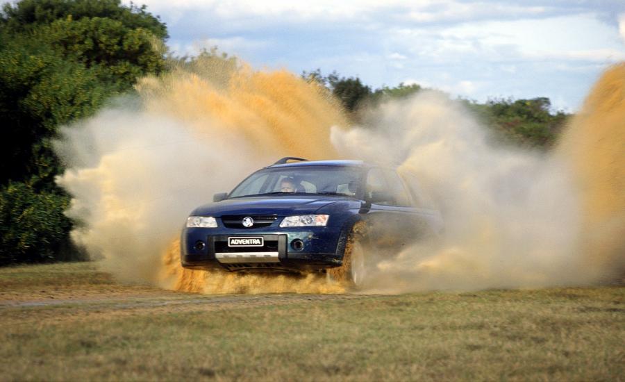  Holden Adventra 2003 года  (фото 11 из 78)